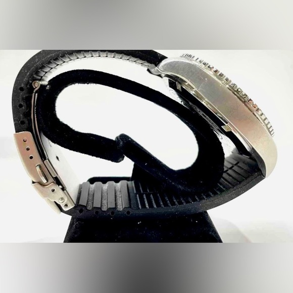 Zodiac Speed Dragon Alarm Chronograph Wristwatch - Picture 4 of 8